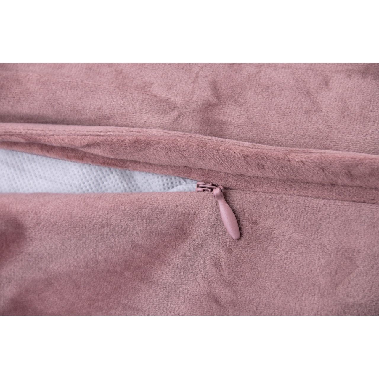 Designed by Lotte Katzenkissen Velveti Bild 3