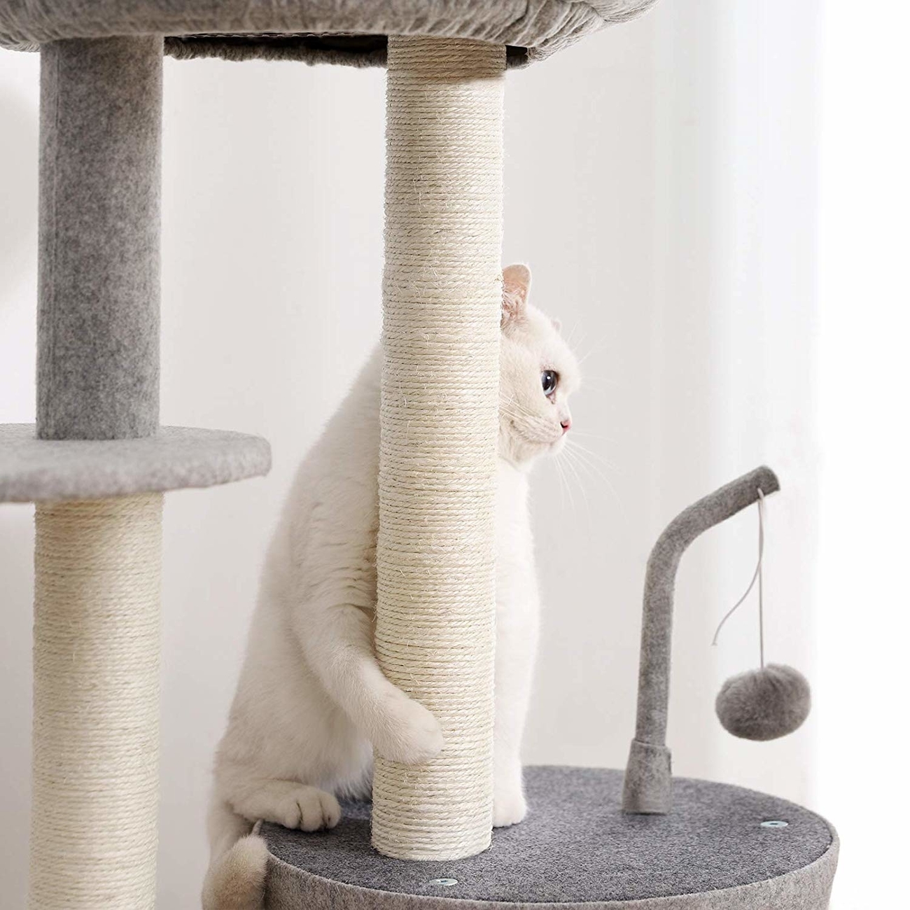 FEANDREA Kratzbaum mit Sisal Stämmen und Filzoberfläche Bild 14