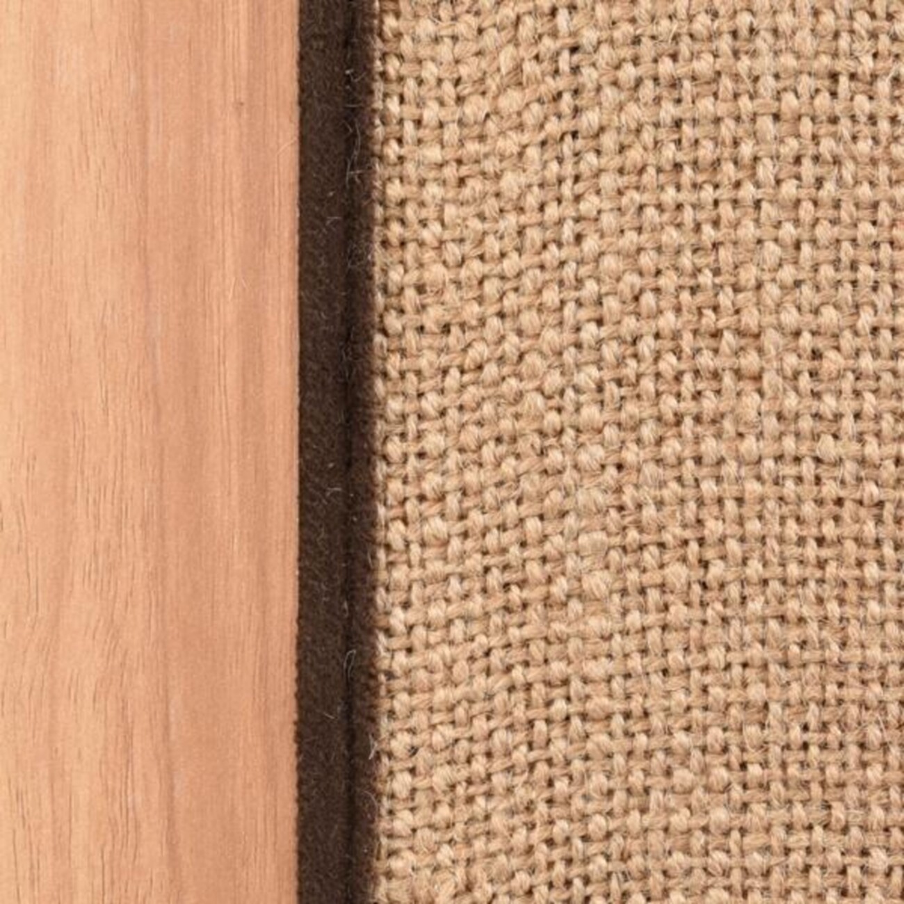 Kratzmöbel Fino im Fernseher Look Bild 4