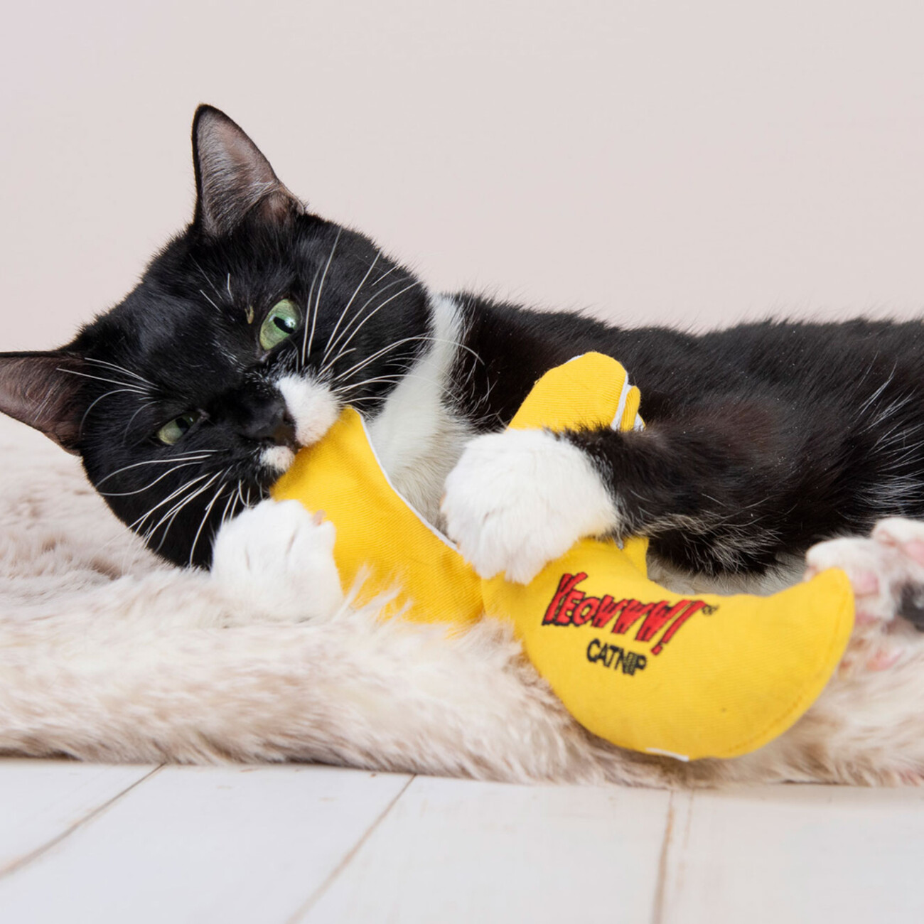 Yeowww! Chicata Banana Peeled Katzenspielzeug Bild 2