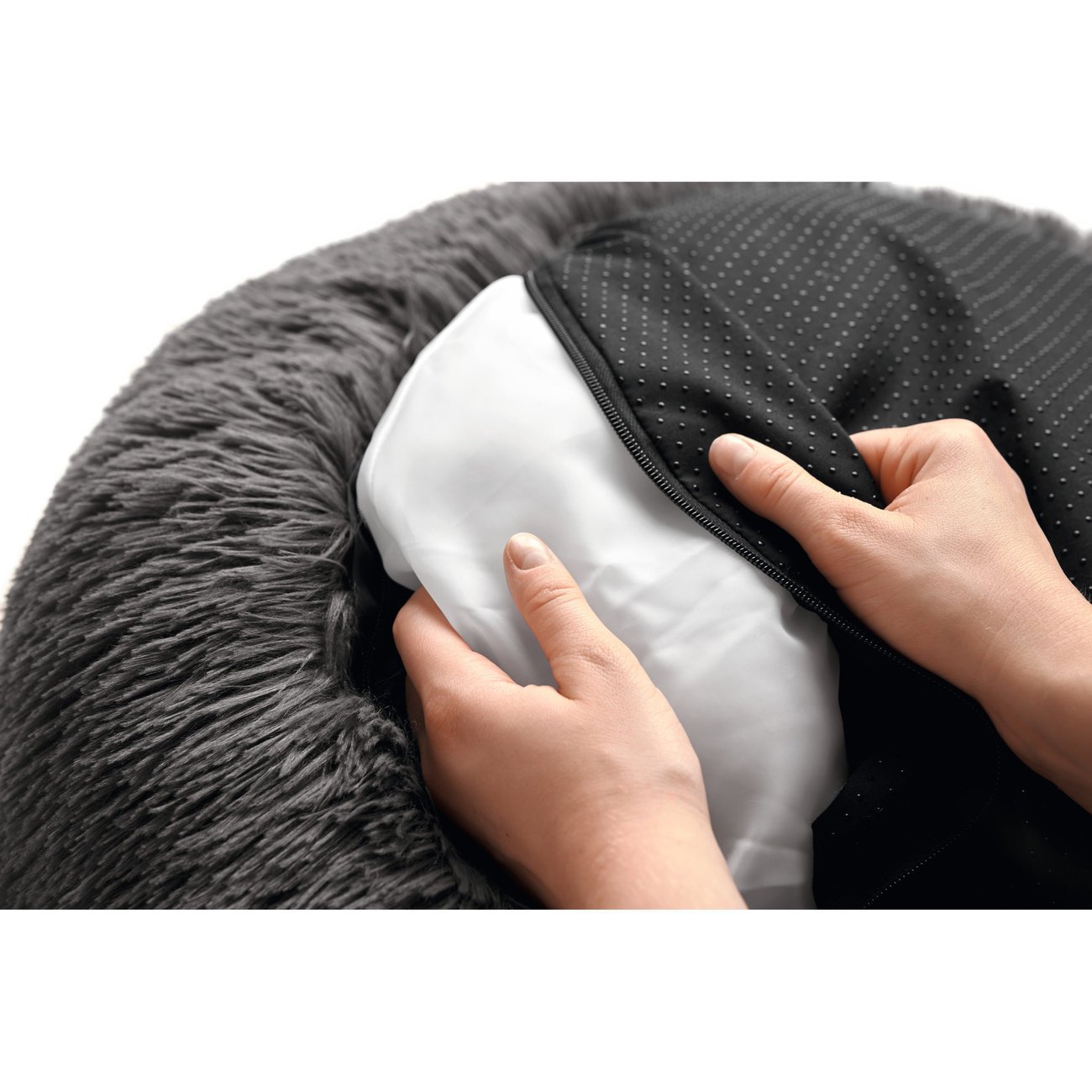 Hundeschlafplatz und Katzenschlafplatz Loppa Bild 15