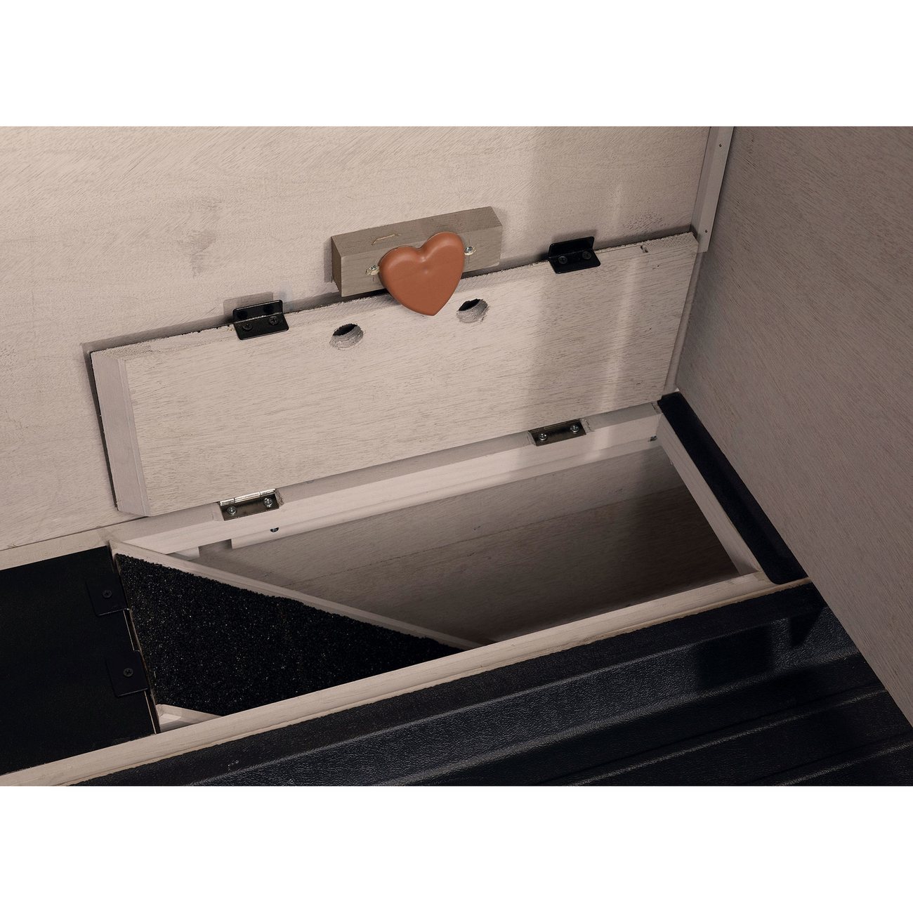 Kleintierstall mit zwei Etagen und Wärmedämmung Bild 10