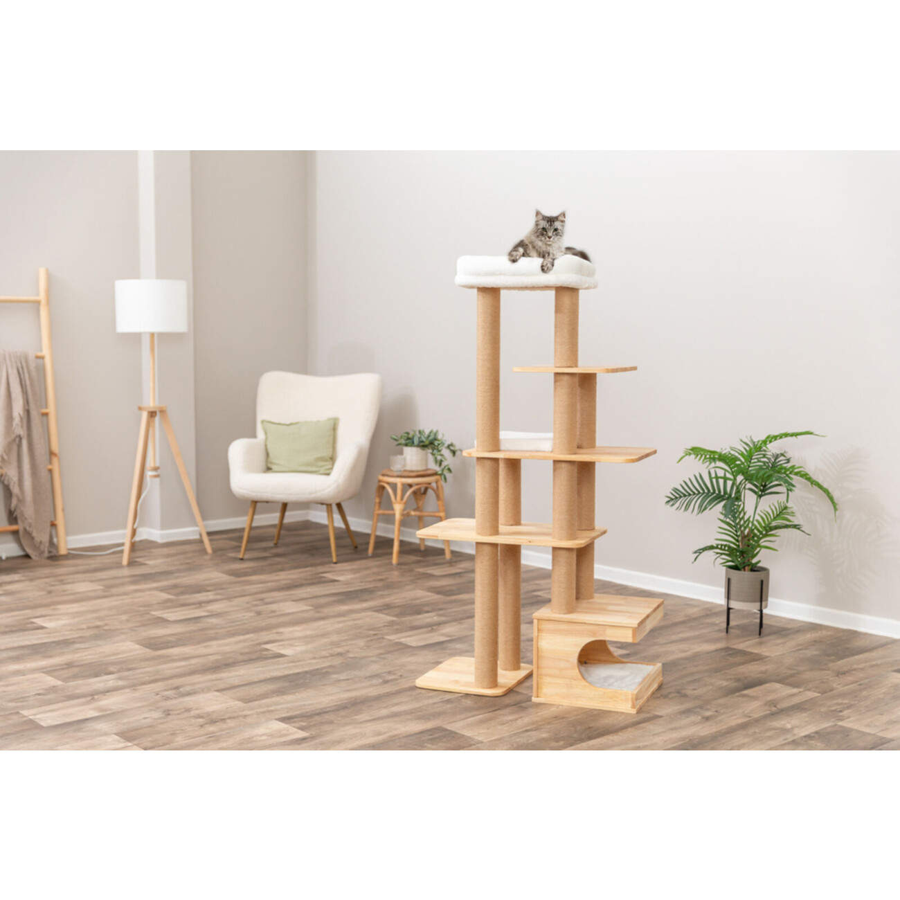 Kratzbaum Thiago aus Holz Bild 2