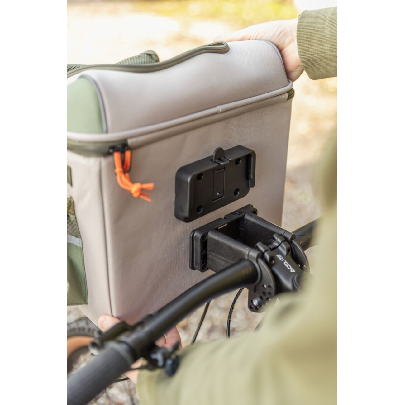 TRIXIE Front-Fahrradkorb – Sicherer & Komfortabler Transport für Hunde & Katzen Bild 5