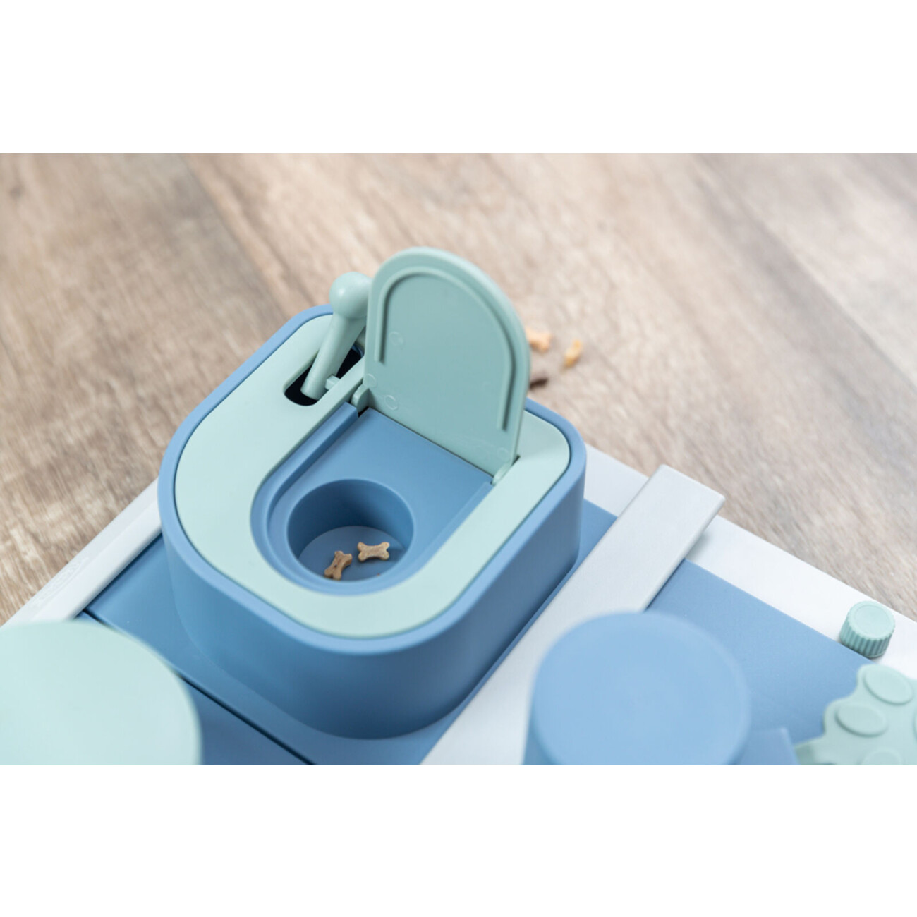 Dog Activity Strategiespiel Poker Box 2 für Hunde Bild 8