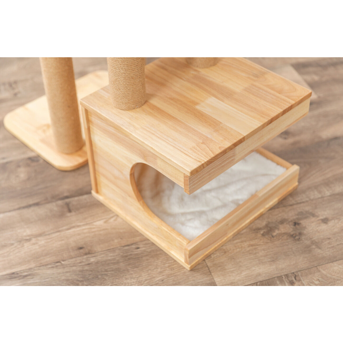 Kratzbaum Thiago aus Holz Bild 9