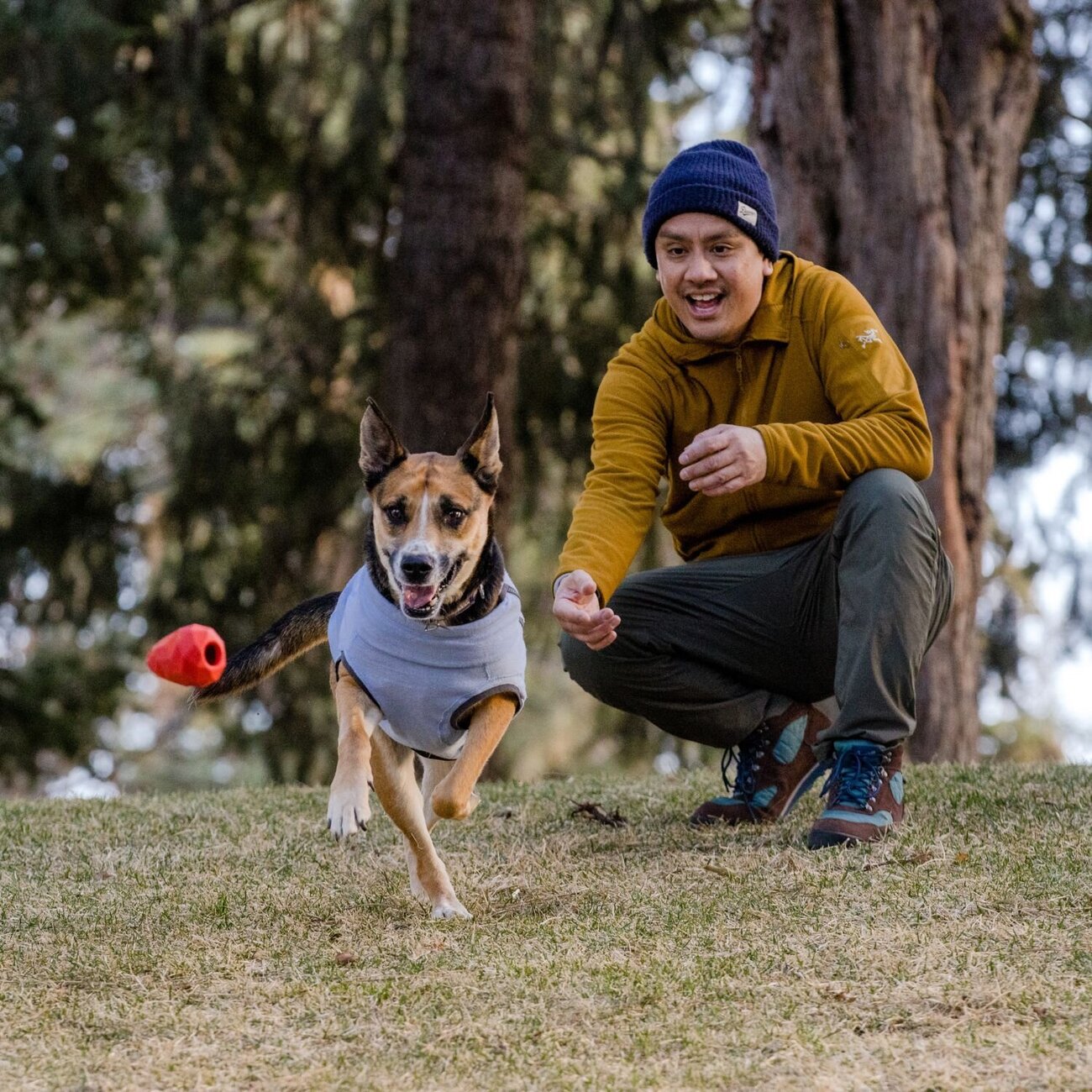 Ruffwear Hundespielzeug Gnawt-a-Cone Bild 2