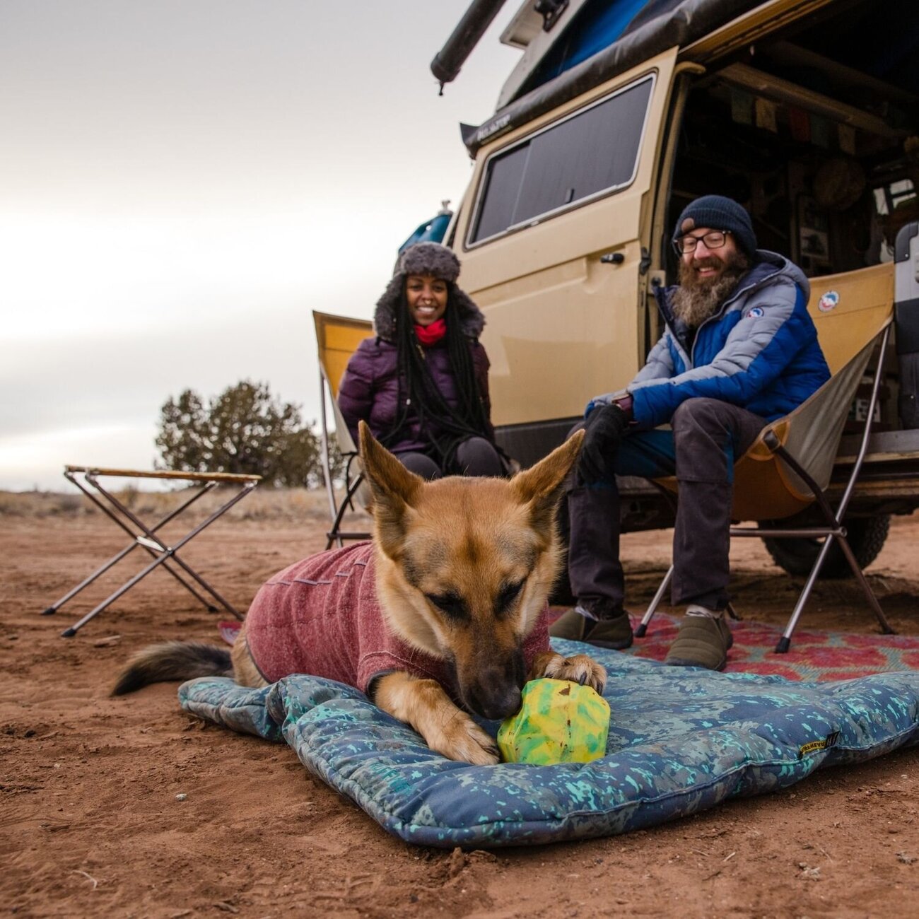 Ruffwear Spielzeug für Hunde Gnawt-a-Rock Bild 11