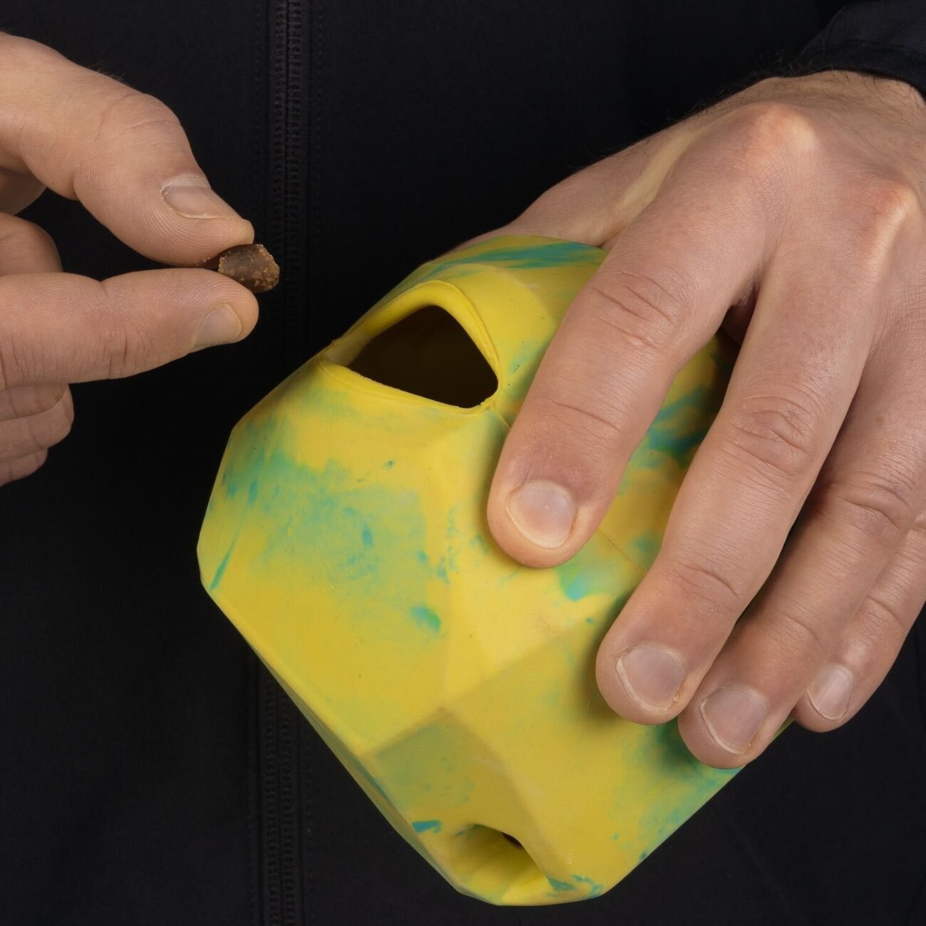 Ruffwear Spielzeug für Hunde Gnawt-a-Rock Bild 10