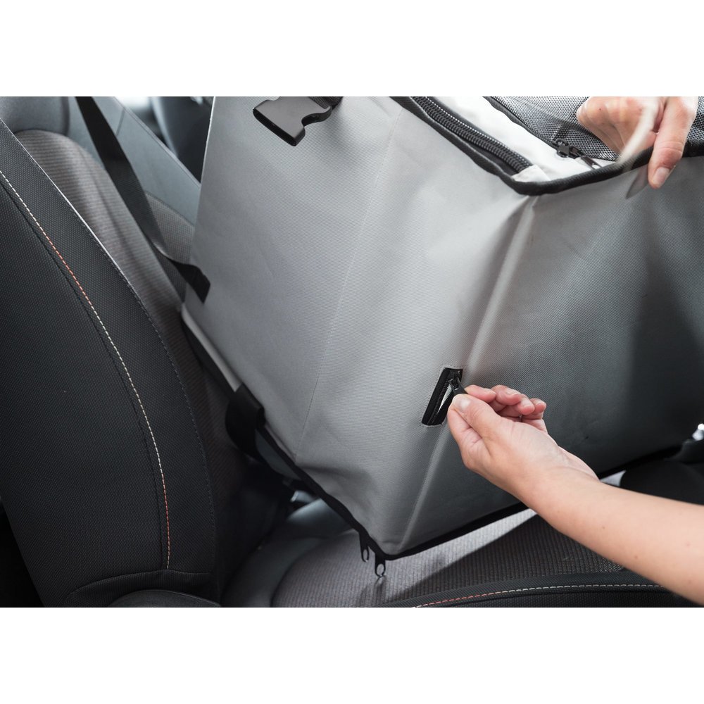 Hundeautositz mit Netzeinsätzen Bild 10