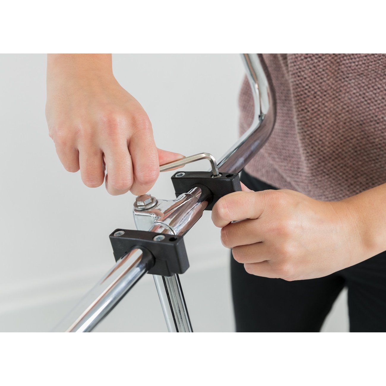 Front Fahrradkorb für Hunde und Katzen mit Gitter Bild 23