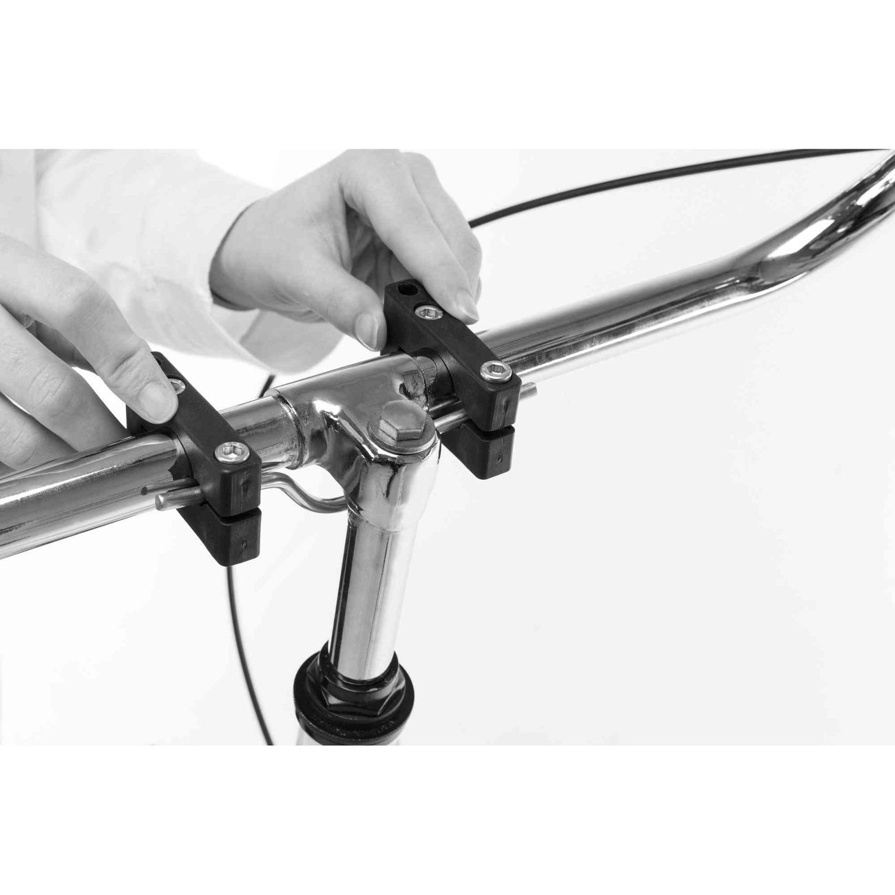 Front Fahrradkorb für Hunde und Katzen mit Gitter Bild 28