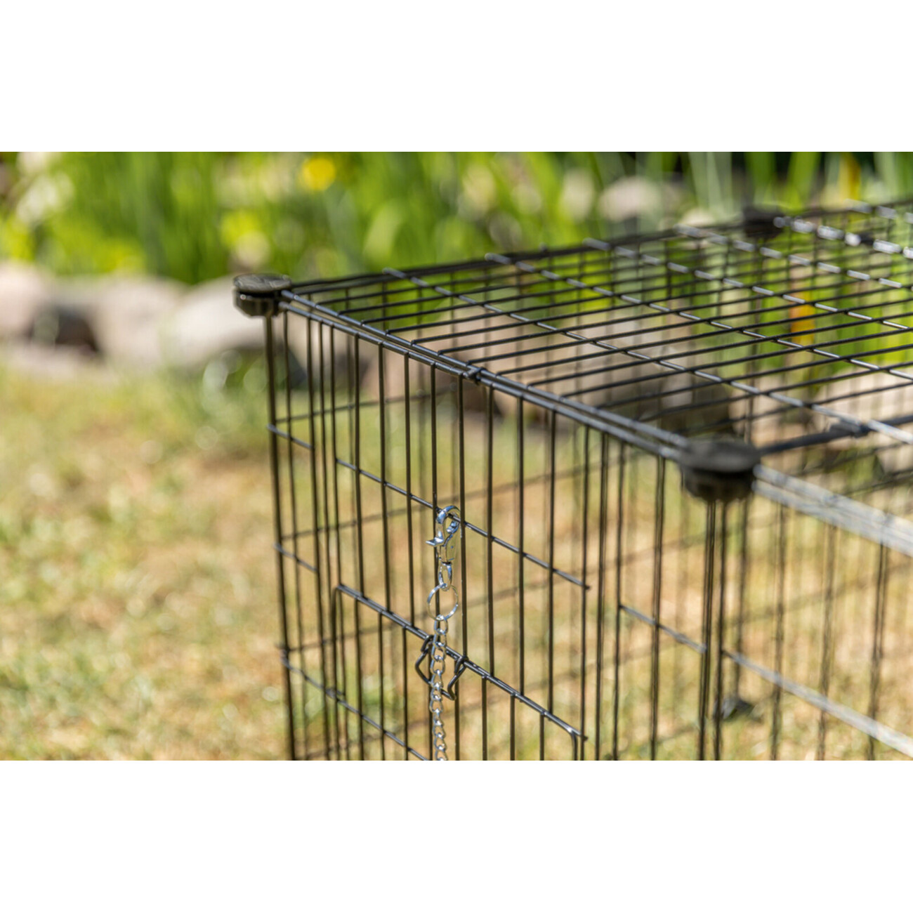 TRIXIE Freilaufgehege mit Abdeckung | Sicherer Auslauf für Kaninchen & Meerschweinchen Bild 4