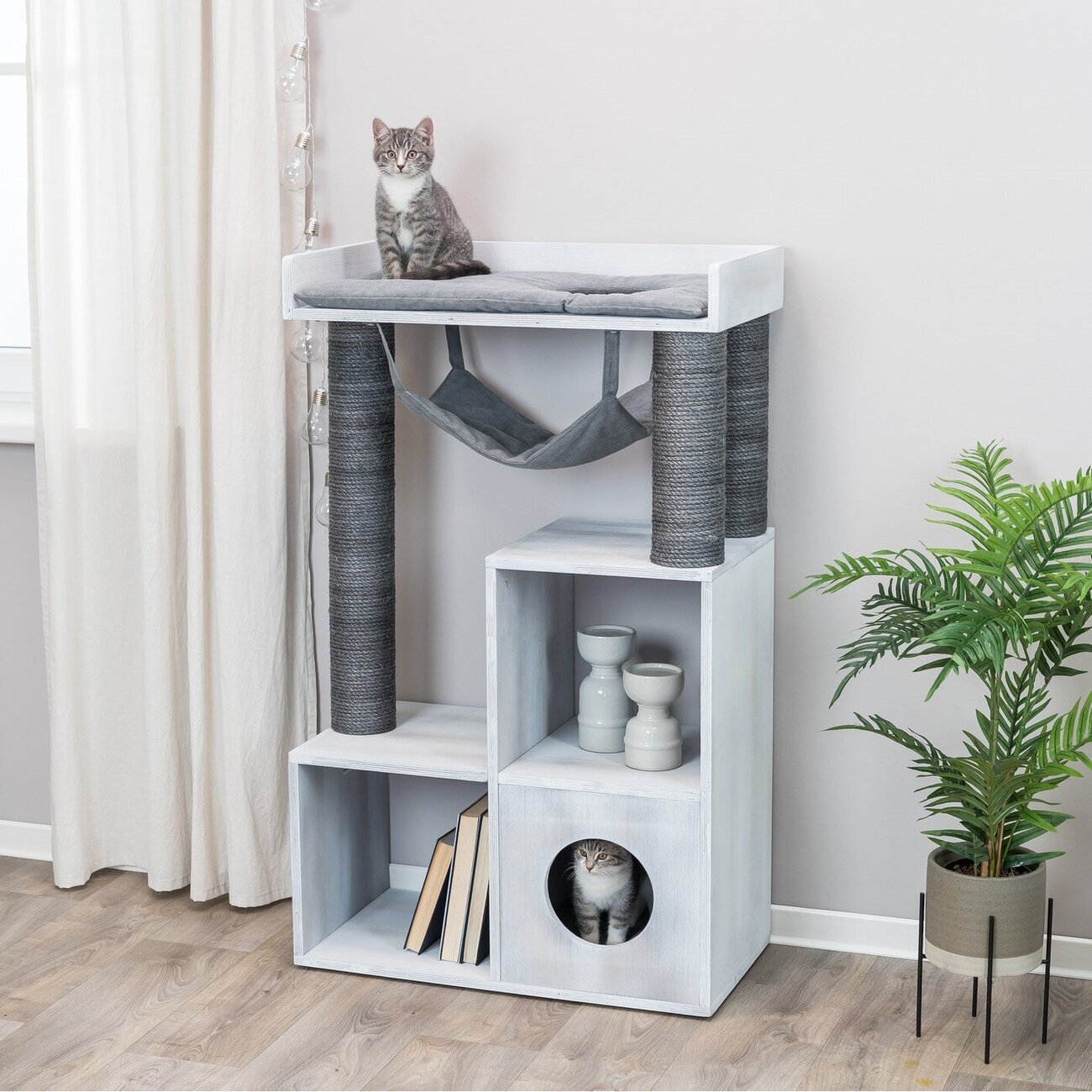 Kratzbaum modern mit Regal Bild 3