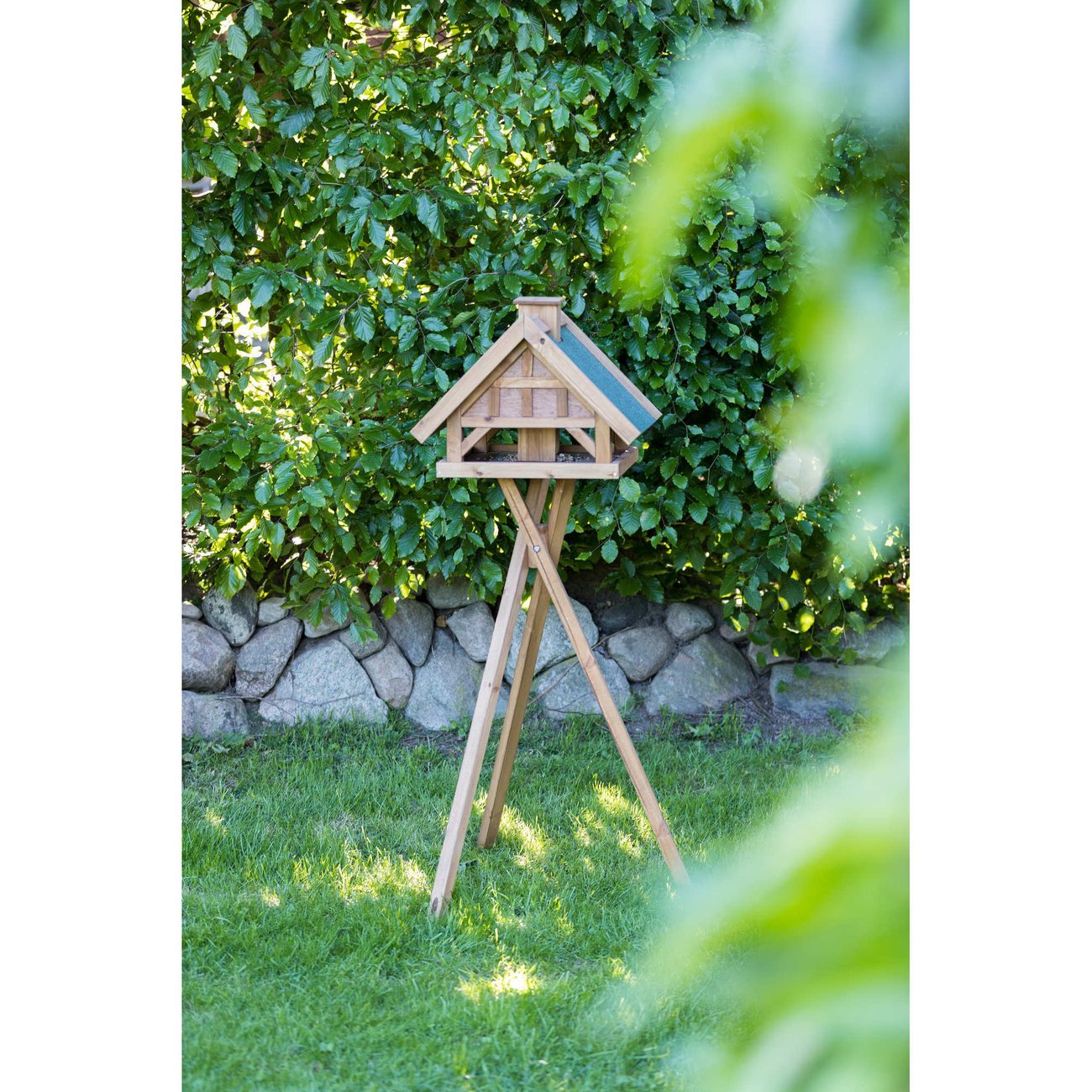 natura Vogel Futterhaus aus Holz mit Ständer Bild 2