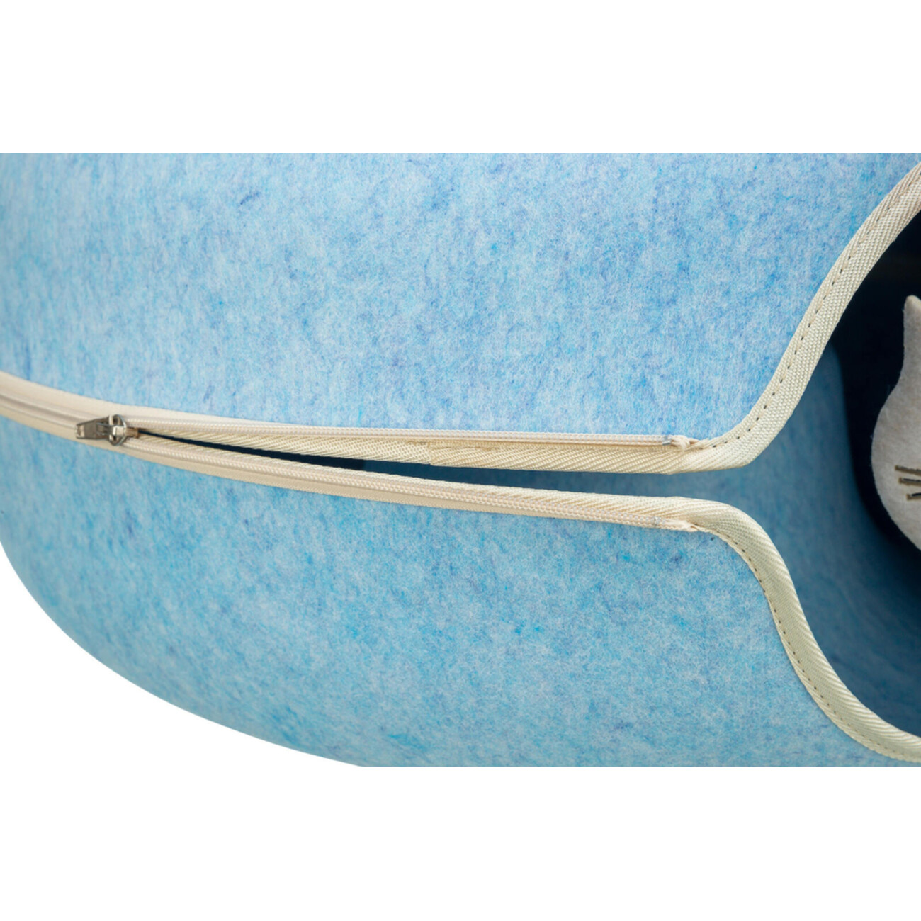 TRIXIE Spieldonut für Katzen - Kuscheliges Spielzeug & Rückzugsort Bild 4