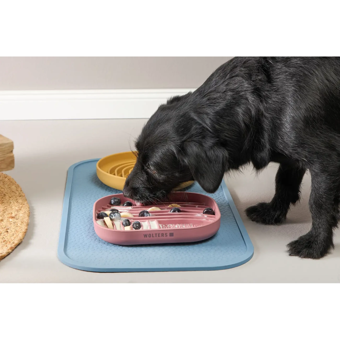 Wolters Playful Schleckmatte – Entspannung & Spaß für deinen Hund! Bild 2