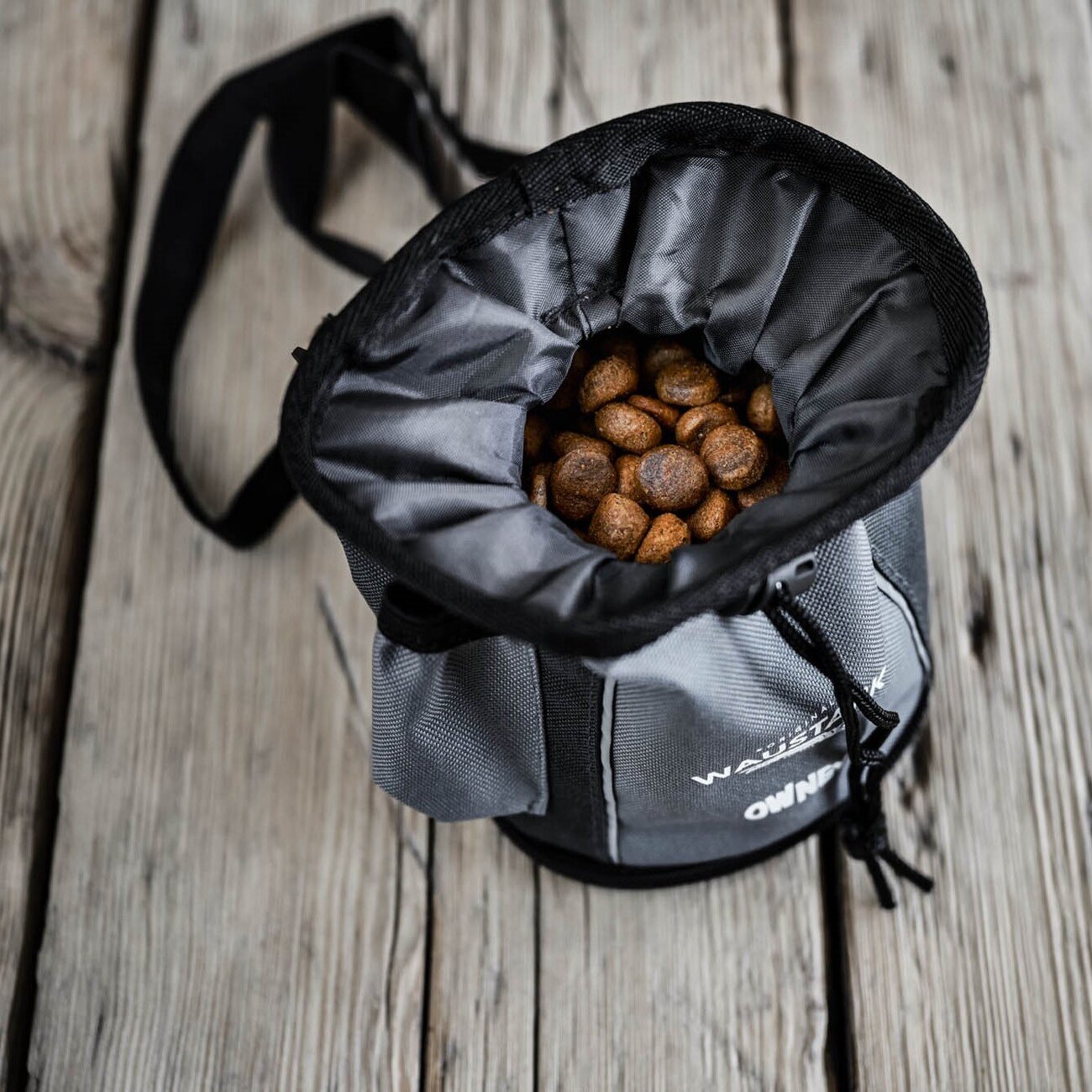 Goody Bag Pro XL Snacktasche mit Kotbeutelhalter Bild 2